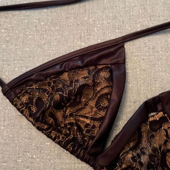 Beach Bunny Black Lace Bikini Top - Picture 4 of 6